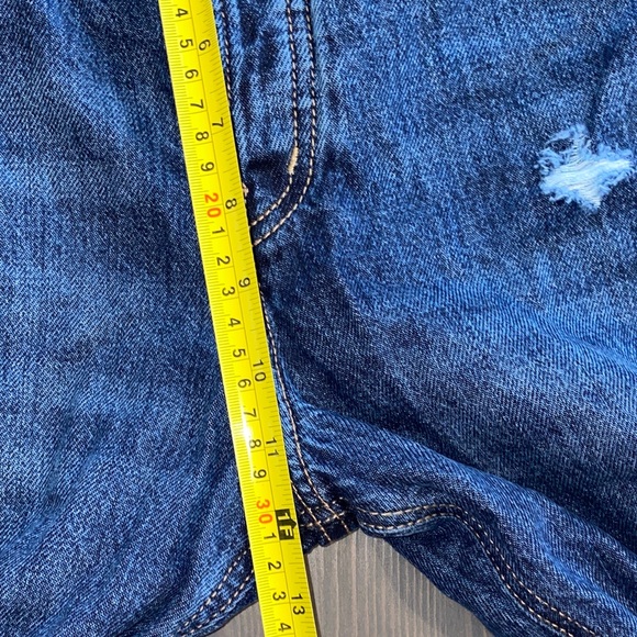 NWT Old Navy Slouchy Straight Relaxed Distressed High Rise Cropped Jeans - Picture 9 of 10